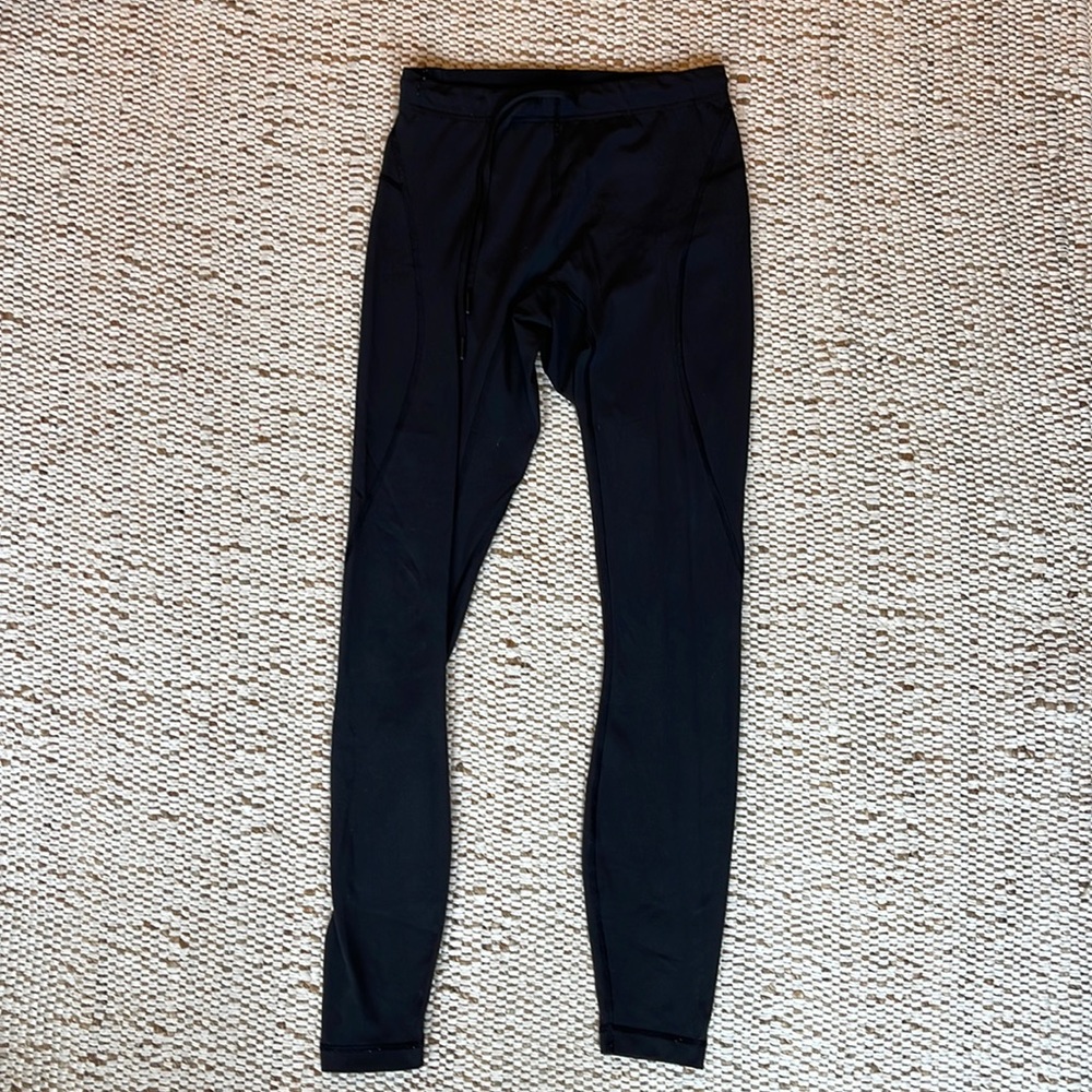 Men’s Black Lululemon Legging (medium)